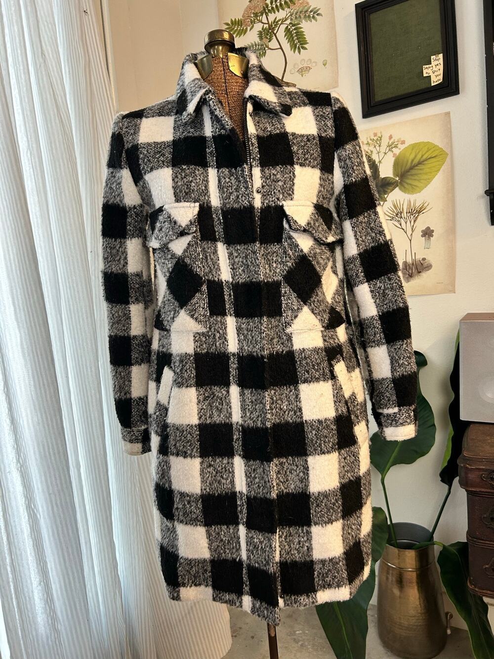 Forever 21 Womens Black White Buffalo Plaid Longline Zip Up Shacket Coat S